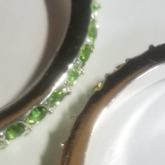 GREEN CRYSTAL RING SIZE 8.5 FREE MATCHING HOOPS!! - Picture 10 of 14